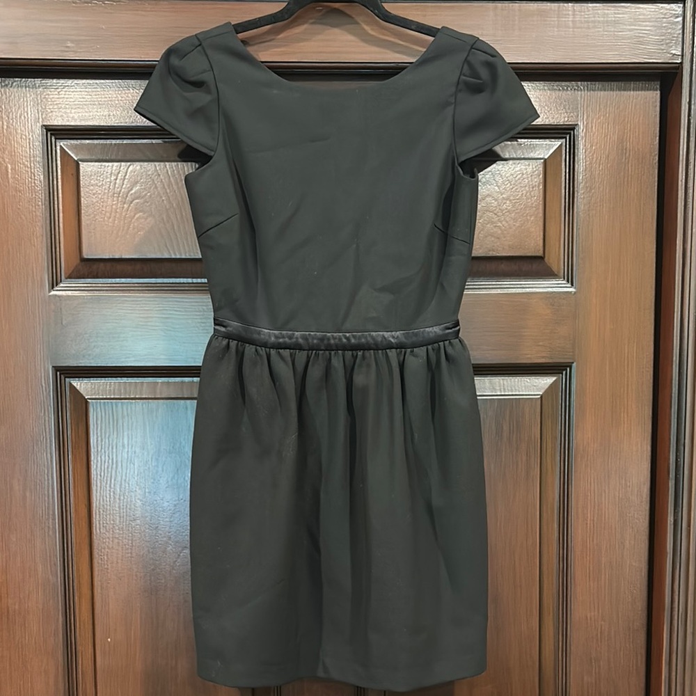 NWT Elizabeth & James "Waldorf", Backless w/ pockets Elegant Black Dress